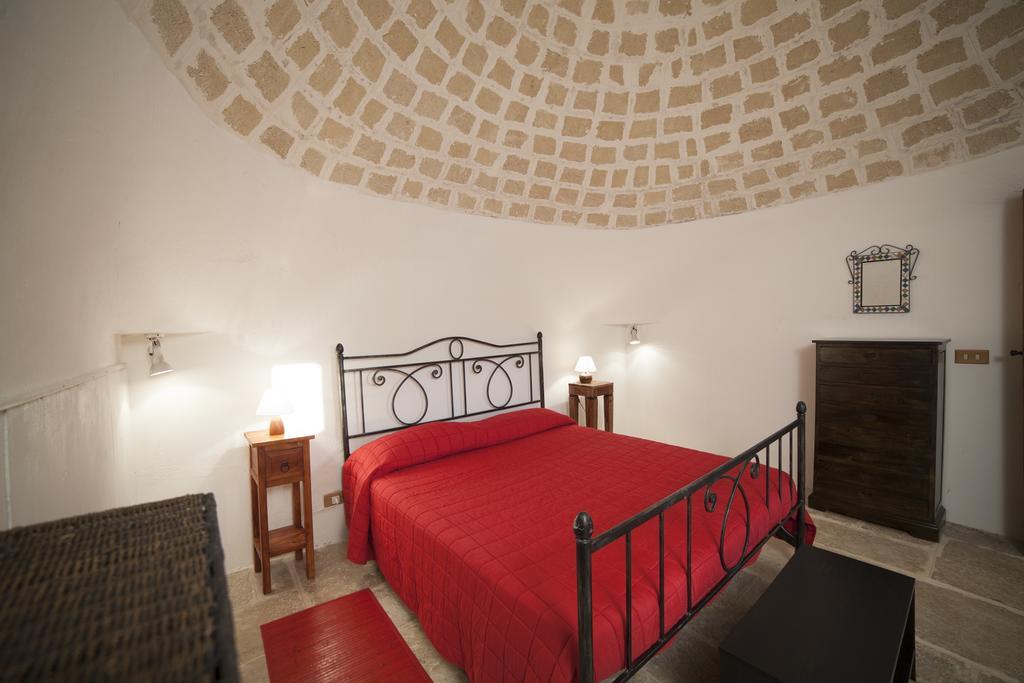 오스투니 Trullo Degli Ulivi 빌라 외부 사진